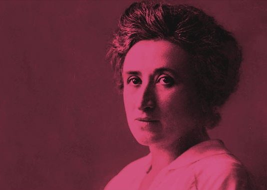 Homenaje a la más roja de las rosas