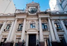 El BCRA emitió en dos días casi todo el superávit financiero anunciado por Milei para la recompra de bonos Milei emitió