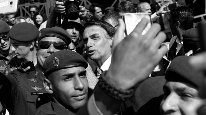 Brasil-Bolsonaro militares