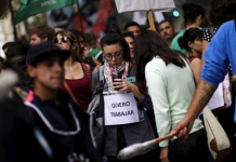 Los números oficiales desmienten a Macri: el empleo y el poder adquisitivo de los trabajadores cayeron durante el 2018