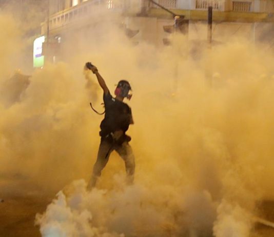 Triunfazo de la rebelión en Hong Kong