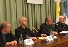 La Iglesia Católica arremete contra la marea verde