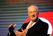 Techint vuelve a rebajar salarios, Rocca tiene que ir preso