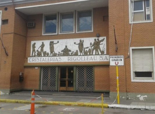 Ocho casos de Covid-19 confirmados en la cristalería Rigolleau de Berazategui