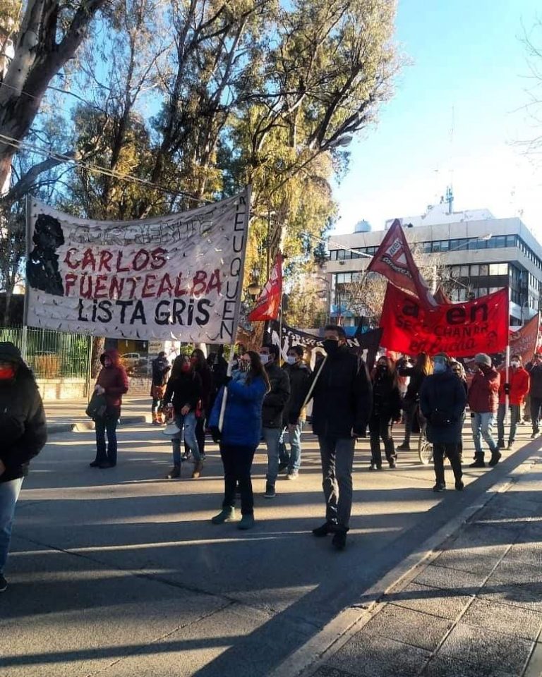 Neuquén: Movilización docente contra el pago desdoblado del aguinaldo