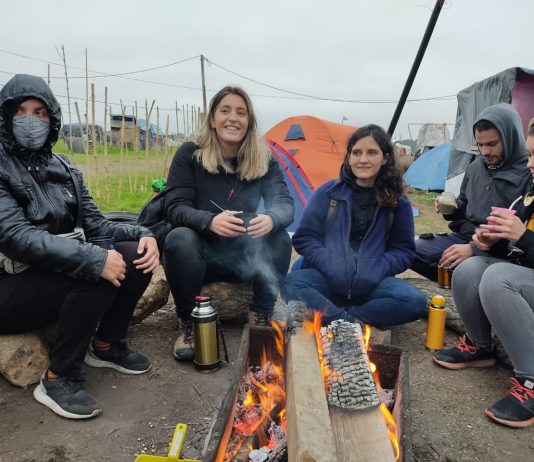 Manuela Castañeira pasó la noche en Guernica, acompañando a los vecinos