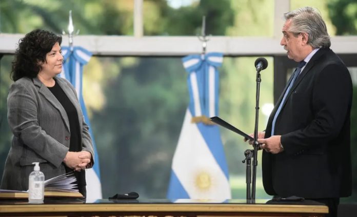 Carla Vizzoti Vizzoti asume como Ministra de Salud