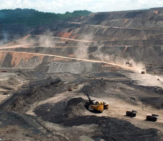 Con el apoyo del gobierno, la megaminería contaminante retoma la ofensiva