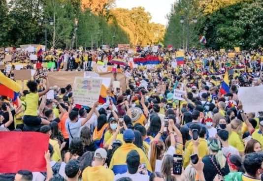 Colombia: Nueva jornada nacional de lucha paraliza el país