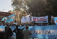 El Astillero se pone de pie contra la política privatista de Kicillof