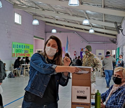 Votó Manuela Castañeira: «estamos con mucha expectativa»
