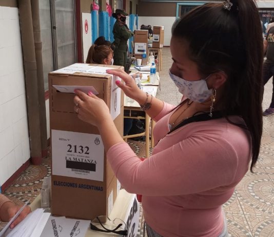 La Matanza: votó Paula Rojas del Nuevo MAS