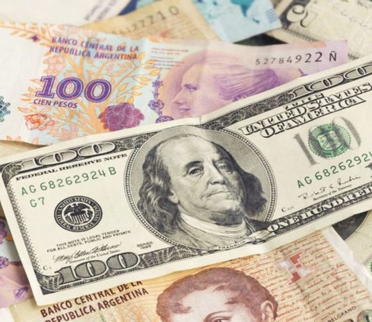 Corrida contra el peso: el dólar paralelo alcanzó los $440 Tras el balotaje dólar