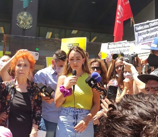 Se retoma el juicio por abuso contra Juan Darthés en Brasil