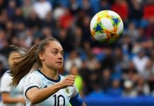 Juega la selección femenina de fútbol y vuelve Estefanía Banini