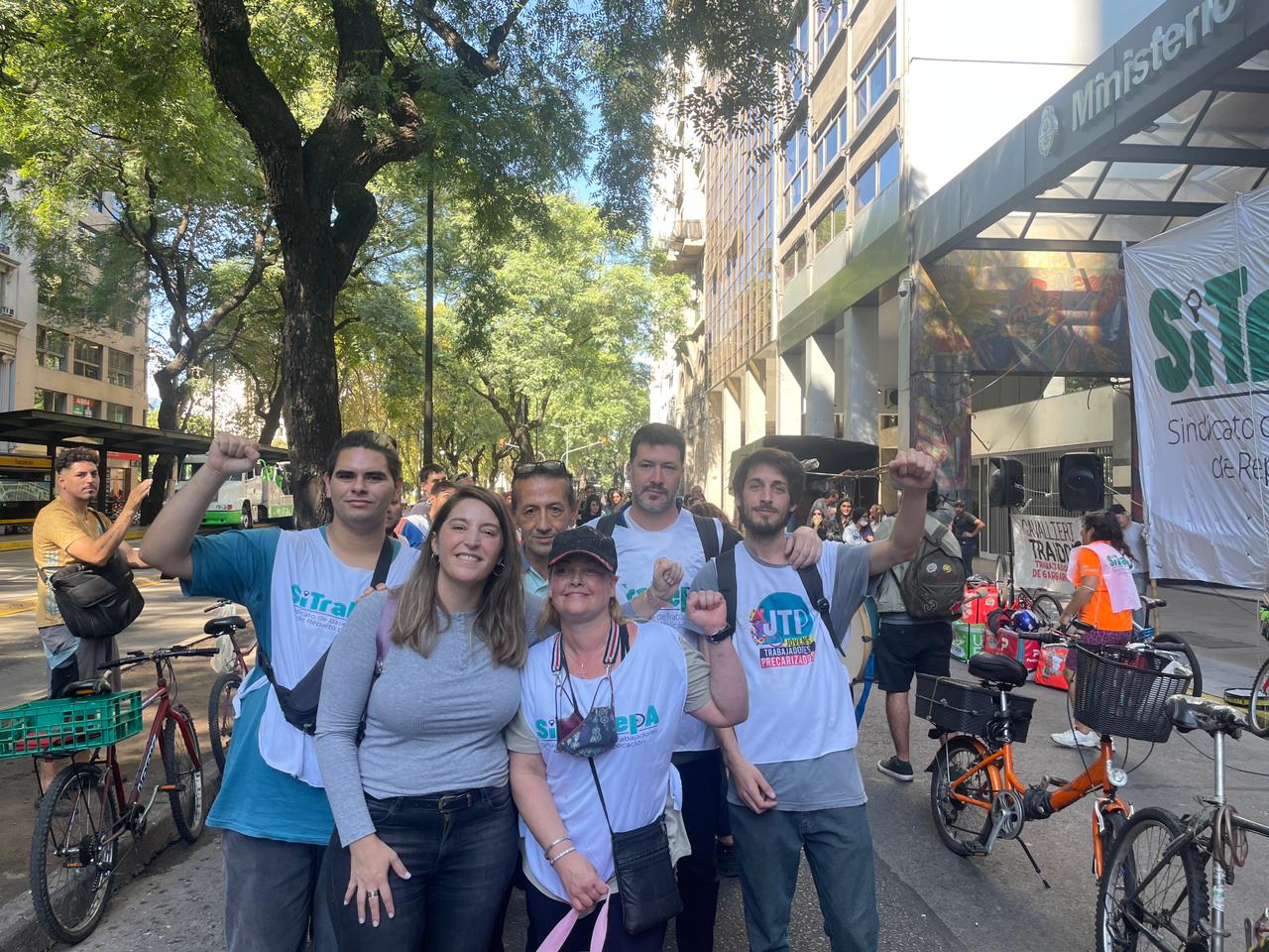 Manuela Castañeira acompañó el reclamo del SiTRaRepa