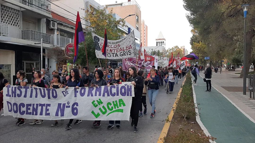 Neuquén: multitudinaria movilización exigió justicia por Carlos Fuentealba