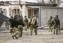 Mariúpol rodeada: los defensores rechazaron el ultimátum ruso, pero su caída podría ser inminente