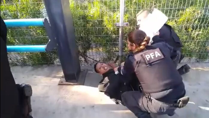 ataque transodiante y clasista de la PFA