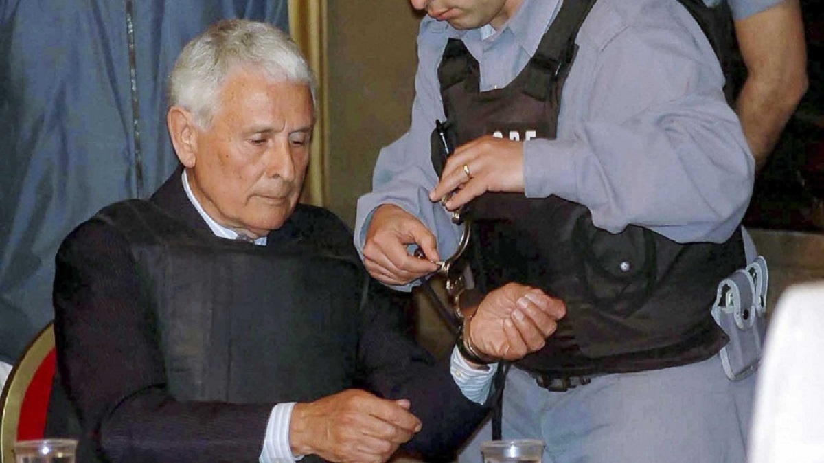 Perpetuas a Miguel Ángel Etchecolatz y Julio César Garachico