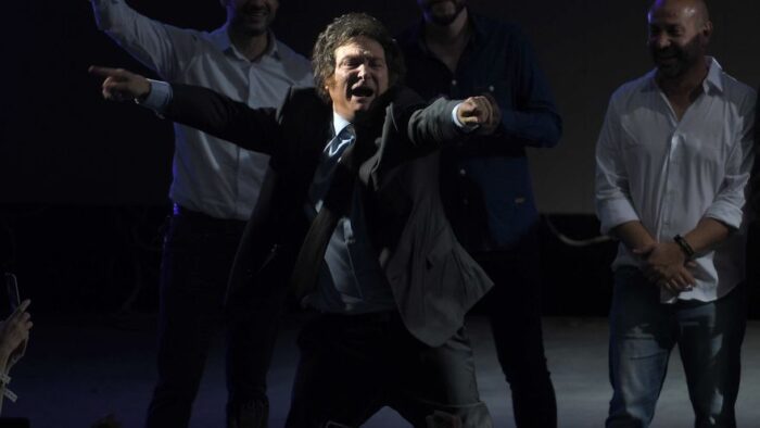 El fenómeno Javer Milei: ¿por qué crece en las encuestas? Motivos para organizarse contra la extrema derecha