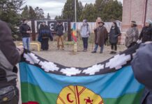 Se reaviva la campaña anti-mapuche por un acto en la Universidad del Comahue Acto mapuche en la UNCO