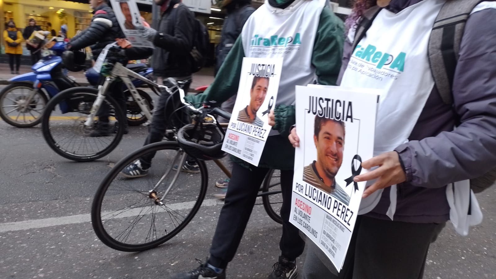 Córdoba: Exigen justicia por el repartidor Luciano Pérez