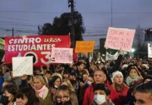 Lomas de Zamora: Se movilizaron para repudiar la represión a estudiantes y docentes