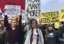 Un nuevo tiroteo masivo reaviva el debate sobre la portación de armas