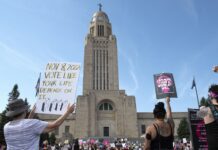 Estados Unidos: Facebook entregó a la policía los chats privados de una adolescente acusada de abortar