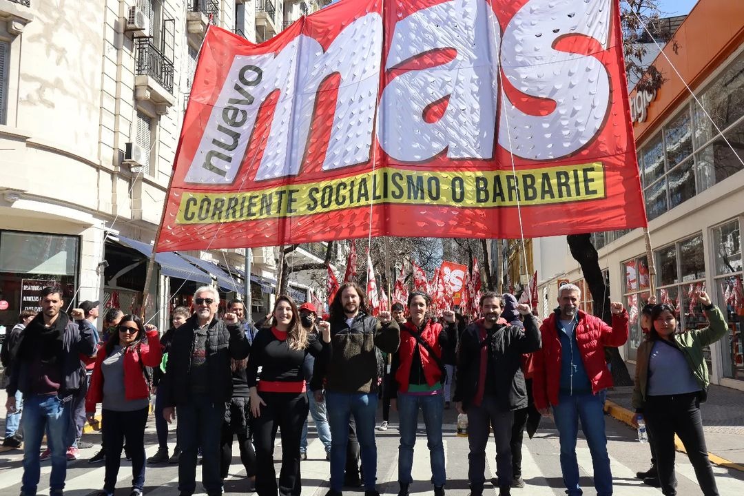 Manuela Castañeira: “El gobierno le hace el juego a la derecha”