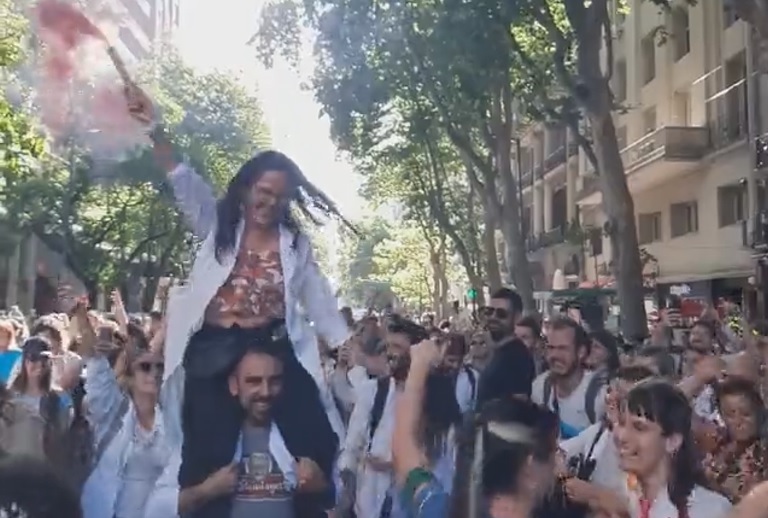 ¡Triunfazo de los trabajadores de la salud de CABA!