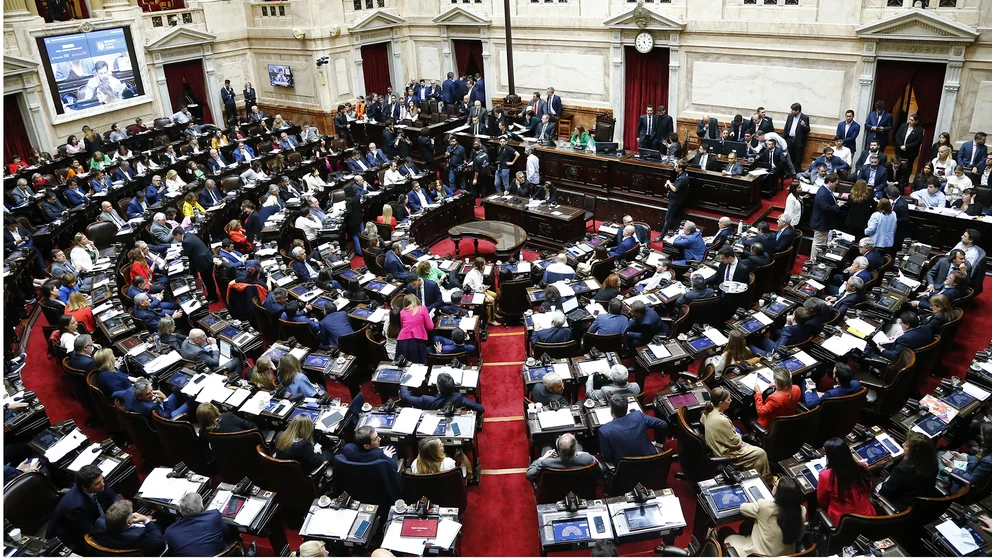 Los legisladores se aumentaron el sueldo y llegarían a cobrar $500 mil pesos por mes Aumento legisladores