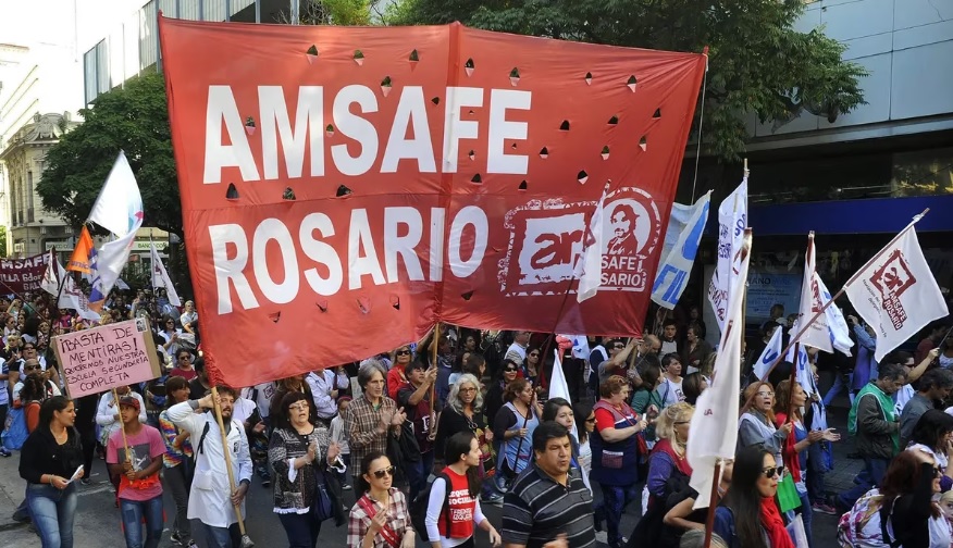 Santa Fe: docentes públicos y privados votan paros de 48 horas