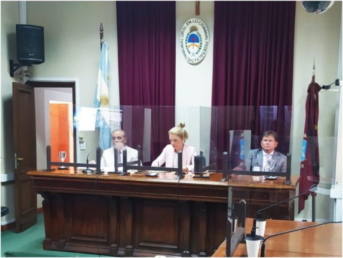 Absolución CNU