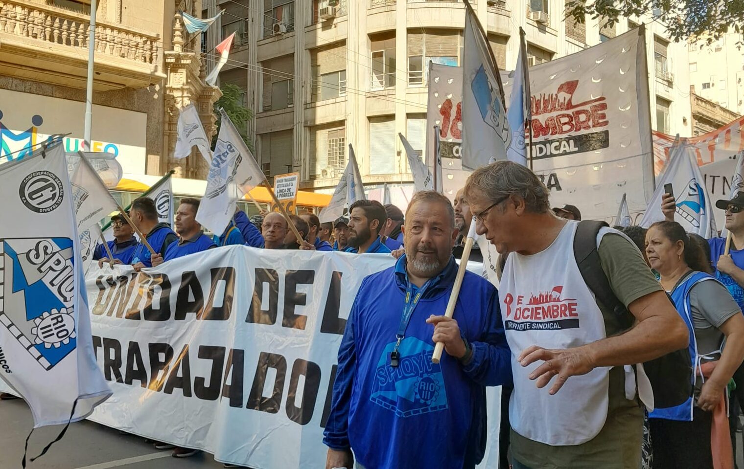 Córdoba: nueva movilización obrera al Ministerio de Trabajo contra los despidos en Atanor