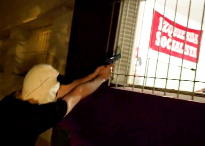 Gravísimo: simpatizantes ultraderechistas de Milei amenazan con arma de fuego local de izquierda