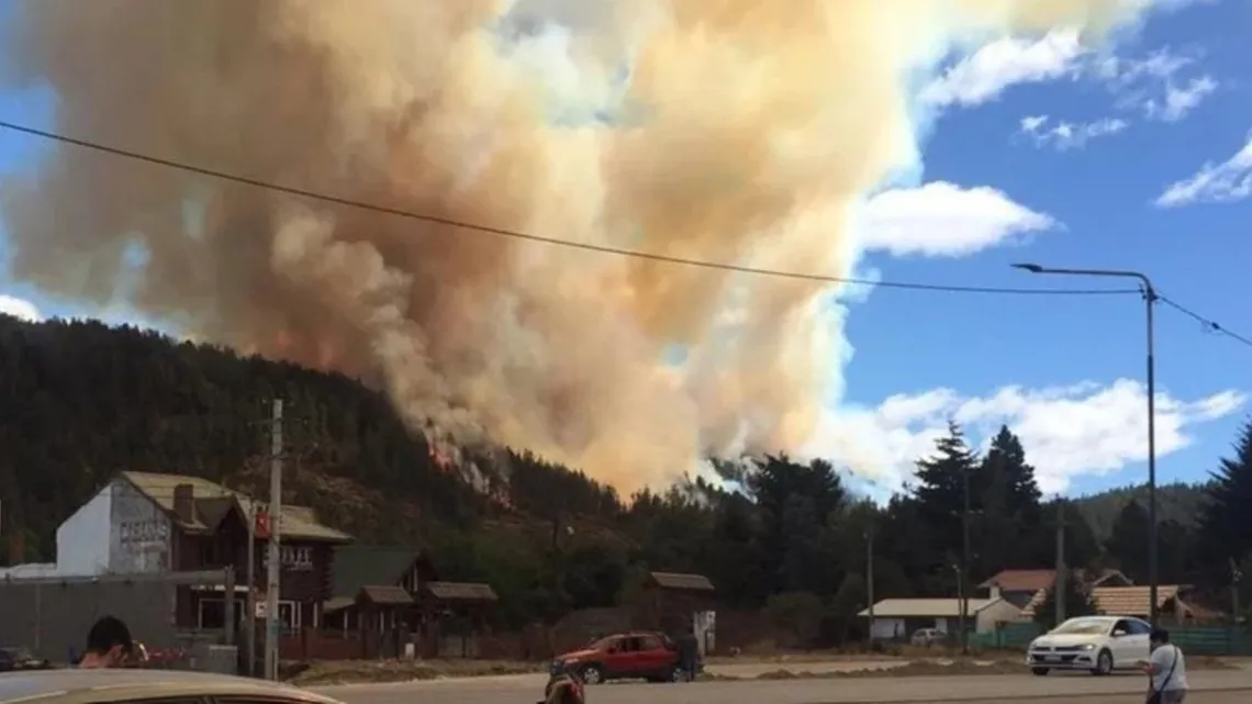 Incendios intencionales en El Bolsón: se quemaron más de 100 hectáreas de bosque nativo