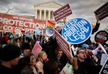 Estados Unidos: juez trumpista prohibe la píldora con que se realizan el 50% de los abortos