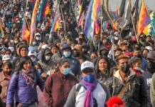 Una coyuntura pautada por golpes a derecha e izquierda