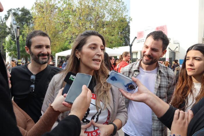 Gran impacto mediático de la campaña anticapitalista de Manuela Castañeira en La Plata