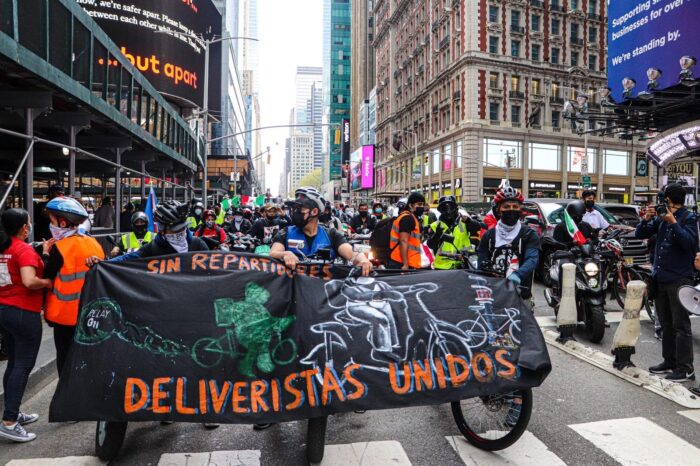 Nueva York: los repartidores por plataforma conquistaron un aumento del ingreso por hora Repartidores por plataformas de Nueva York