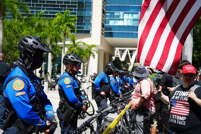 Trump comparece ante la justicia federal por el robo y ocultamiento de documentos clasificados
