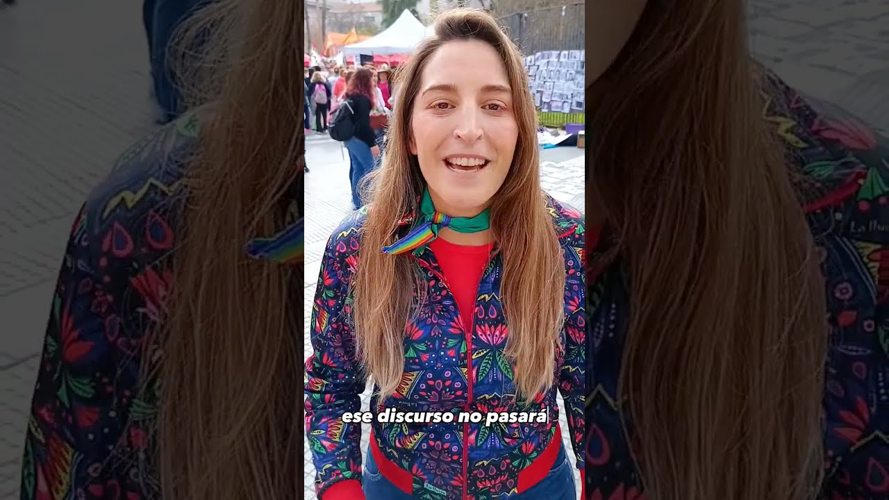 Manuela Castañeira en la movilización por #NiUnaMenos