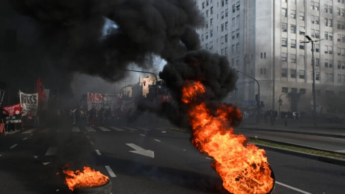 Protesta-movimientos-sociales