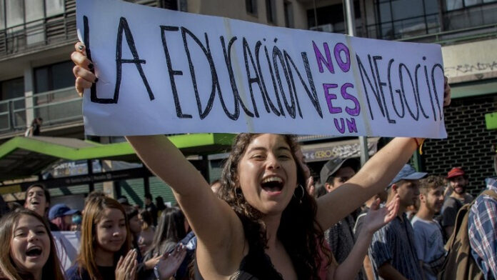 La educación no es un negocio crítica a los vouchers Universidades públicas