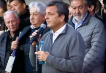 Mientras continúa el ajuste, la CGT marchó para apoyar a Massa Massa y la CGT