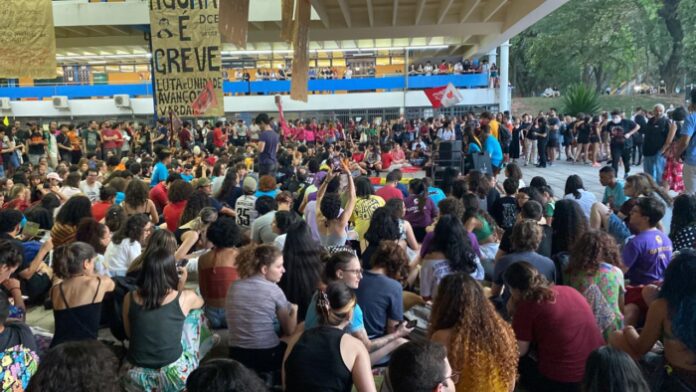 Huelga en la USP Brasil huelga de estudiantes en la Universidad de San Pablo