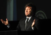 Milei no trae ninguna novedad: asĆ estafó jubilados con las AFJP en los 90 El candidato de La Libertad Avanza se vanagloria de estar libre de ser uno de los polĆticos corruptos de siempre, lo que no dice, es que formó parte de la "casta empresarial" que se robó las jubilaciones.