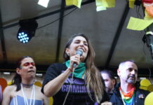 Marcha del Orgullo: Manuela Castañeira en el acto del Nuevo MAS, el ¡Ya Basta! y Las Rojas Marcha del Orgullo Manuela Castañeira